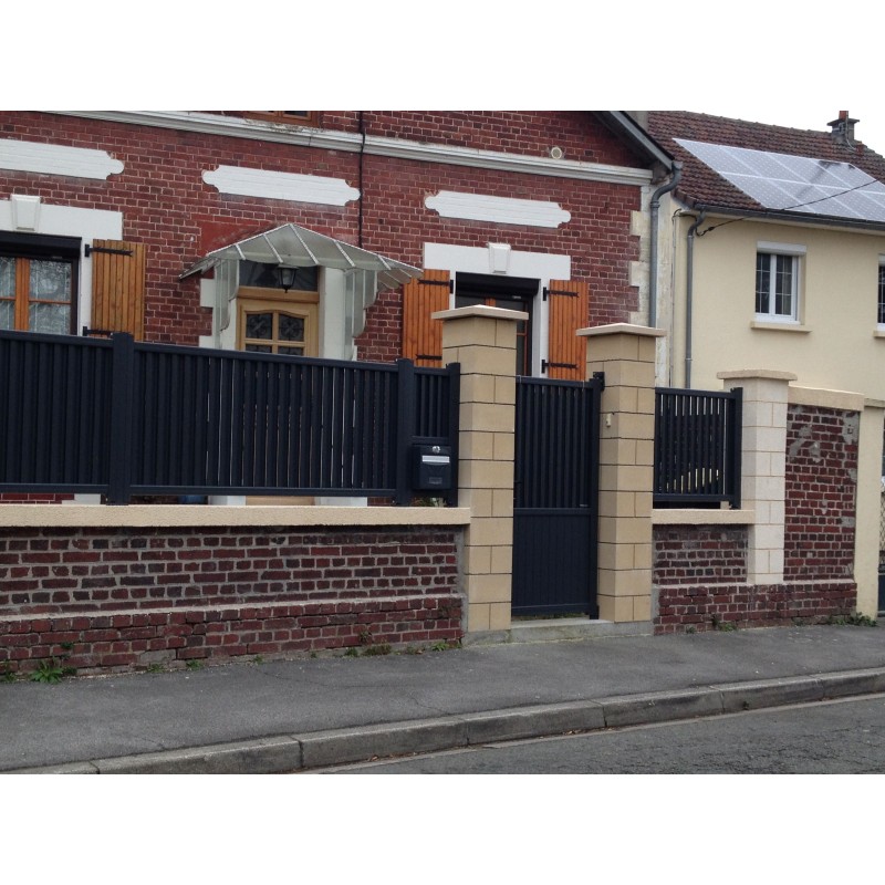 Portillon Aluminium intemporel semi plein sur mesure