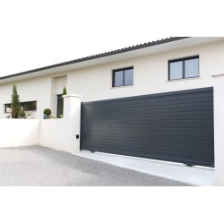 Portail Aluminium intemporel plein sur mesure