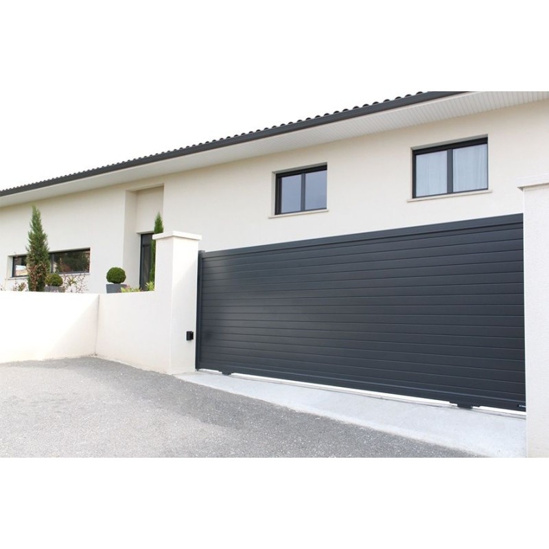 Portail Aluminium intemporel plein sur mesure