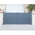 Portail Aluminium intemporel plein sur mesure
