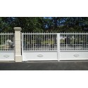 Portail Aluminium intemporel semi-ajouré sur mesure