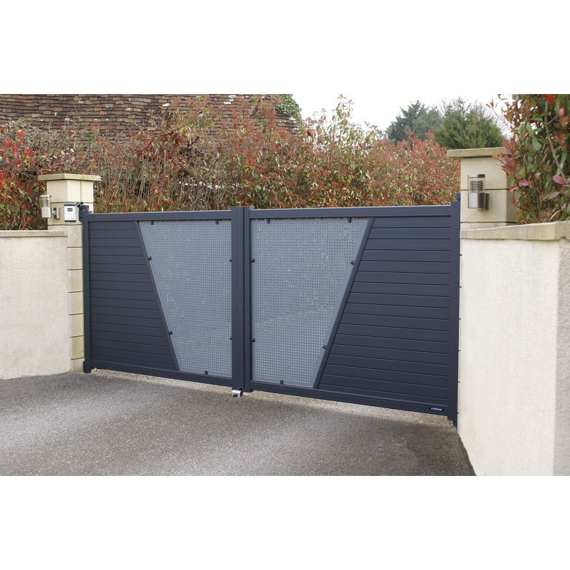 Portail Aluminium contemporain semi-ajouré sur mesure
